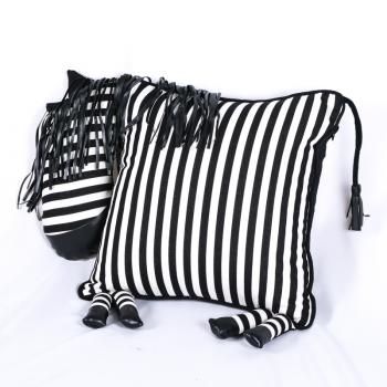 Наволочка декоративная на молнии 43х43 см ЗЕБРА 521983