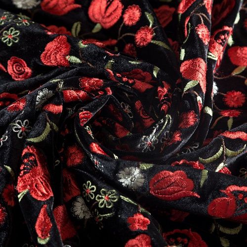 Бархат с вышивкой 002-04257 черный