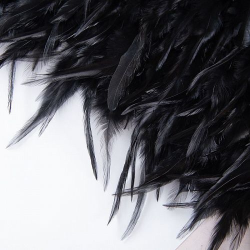 Сетка с пайетками и пером 050-19782 черный